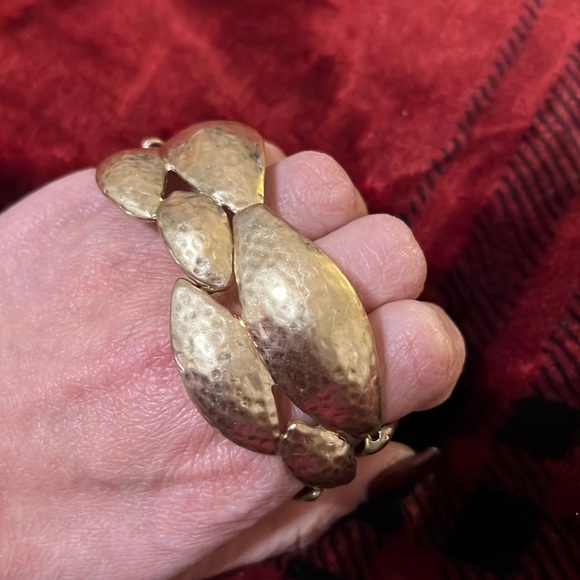 Chico's Jewelry - ‼️ Chico’s hammered gold stretch bracelet